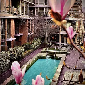 https://lhermitage-hotel.vancouver-hotels-bc.net